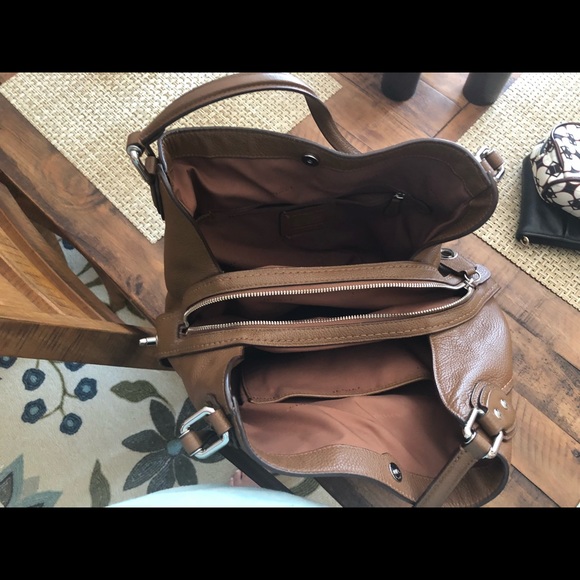 Coach purse - Picture 3 of 3